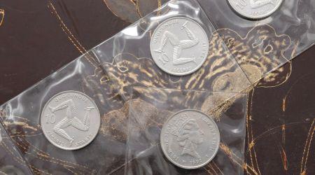 Thumbnail image of five 1992 Isle Of Man AA 10ps, sealed in packaging. Thumbnail image of five 1992 Isle Of Man AA 10ps, sealed in packaging.