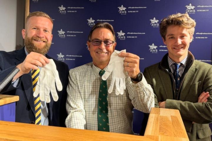 White Glove Sales are auctions that achieve a 100% sell-through rate, with every lot sold. RWB Auctions scored a rare White Glove sale in Sept 2025. White Glove Sales are auctions that achieve a 100% sell-through rate, with every lot sold. RWB Auctions scored a rare White Glove sale in Sept 2025.